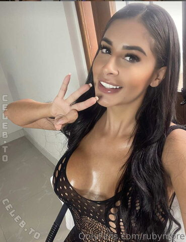 Colombian Pussy – I think someone owes me a little attention today... 👀