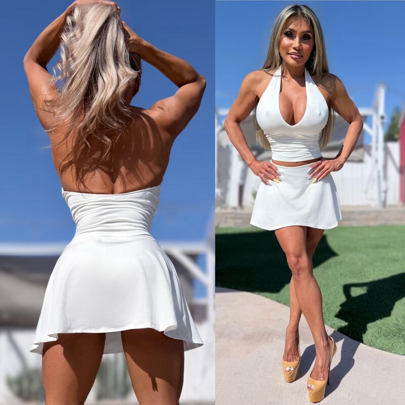 Connie Elizabeth nude photo 12