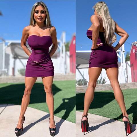 Connie Elizabeth nude photo 15