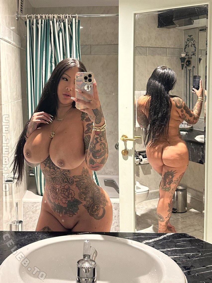 Connie Perignon nude photo 2