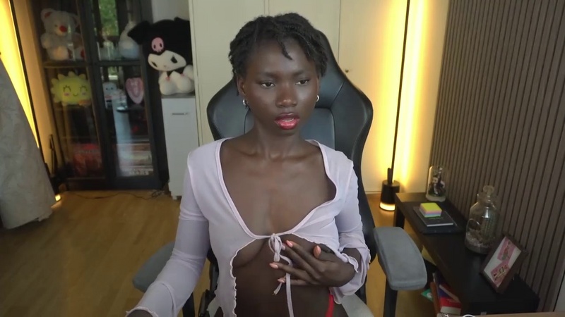 conymegan nude photo 10