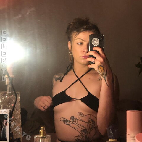 Cordula Sport – (Onlyfans) Cheeky, quite corrupted & always good for a surprise. 🧞‍♀️✨ esoteric baddie ✨✨ dive into m…