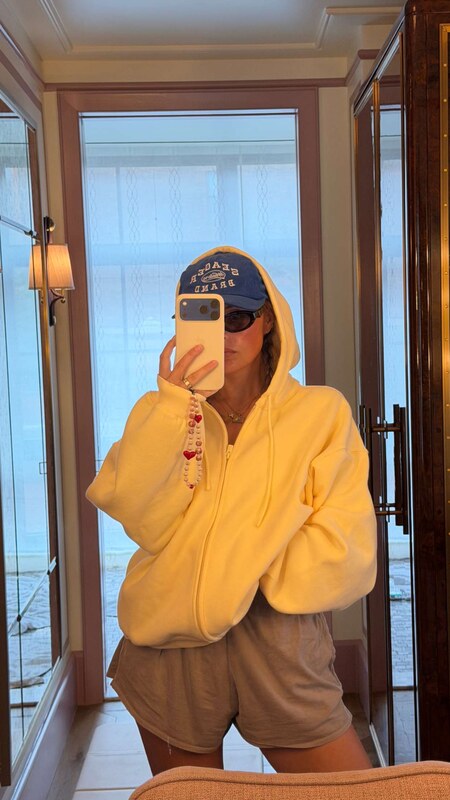 Corinna Kopf nude photo 9