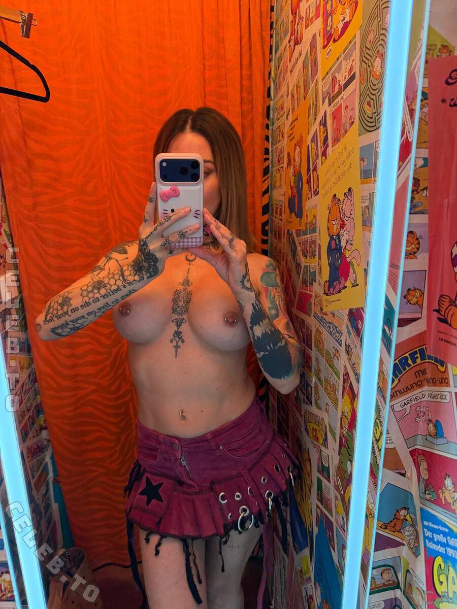 Cornelia Ritzke nude photo 2