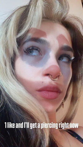 Cosmicyoungster nude photo 16