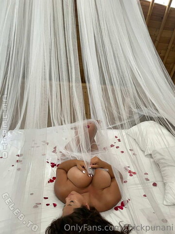 COSTINA MUNTEANU nude photo 33