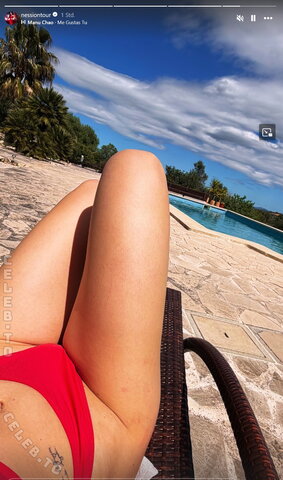 Coupleontour nude photo 11