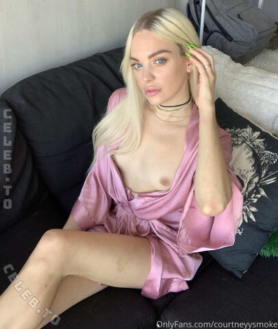 Courtneyysmoke nude photo 75