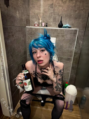 coy emo nude photo 2