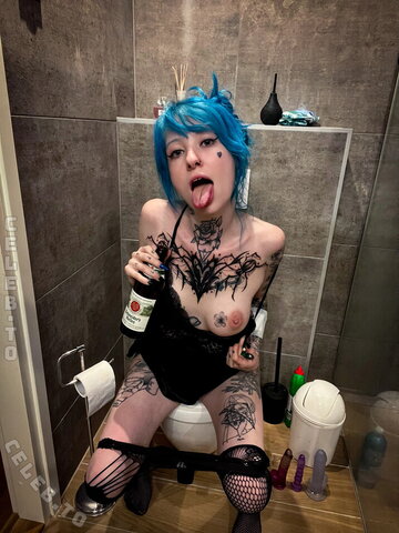 coy emo nude photo 1