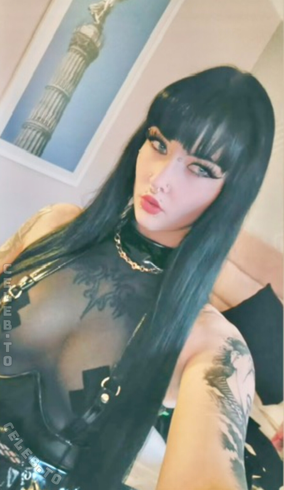 Crazy Badgirl nude photo 16