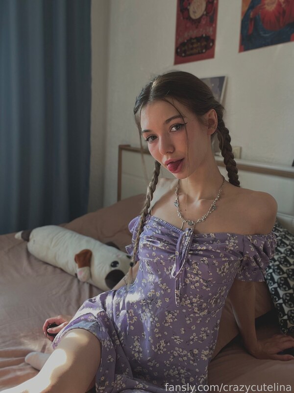 crazycutelina nude photo 16