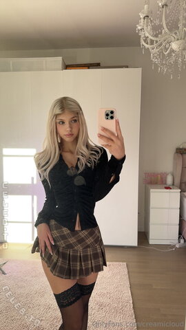 creamicloud nude photo 55