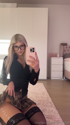 creamicloud nude photo 26