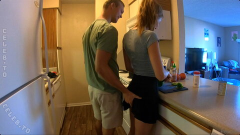 Cremedelapeach – Kitchen --> Download Click here
