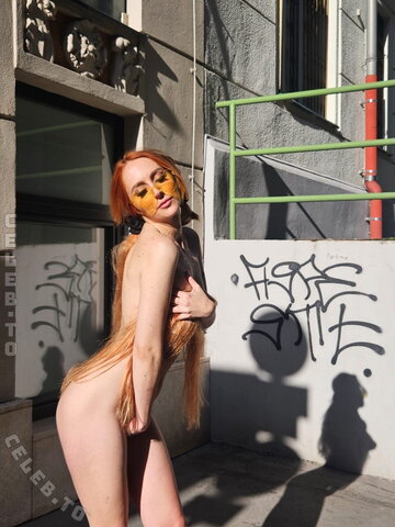Crricked nude photo 11