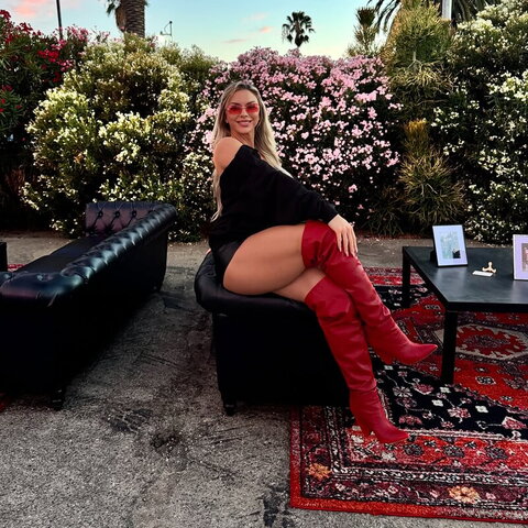 Crystal Hates nude photo 17