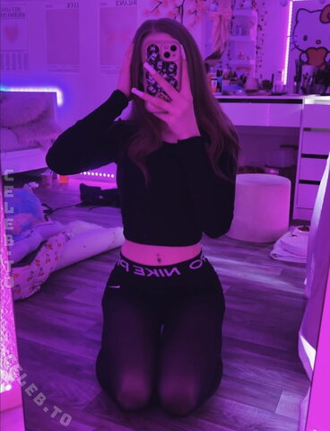 crystalmarykitty nude photo 6