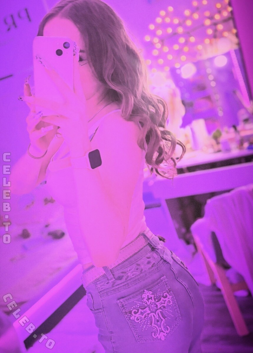 crystalmarykitty nude photo 3