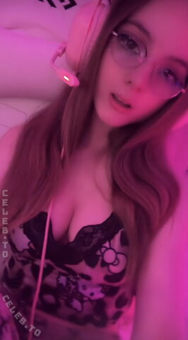 crystalmarykitty nude photo 3