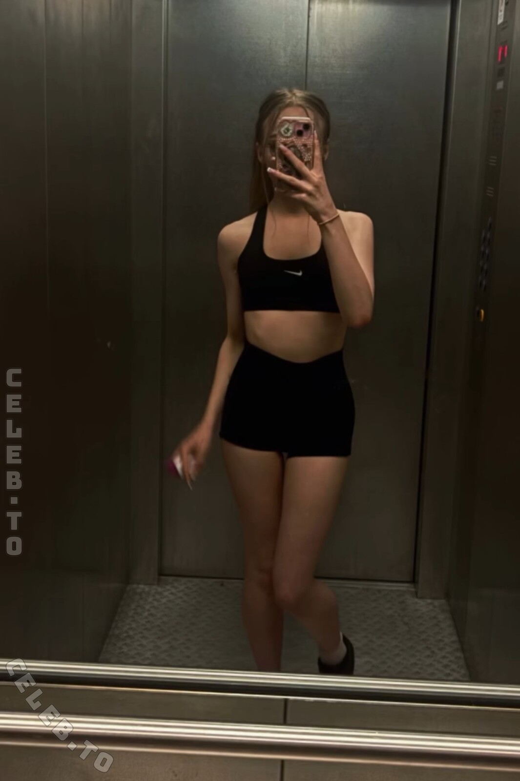 crystalmarykitty nude photo 1