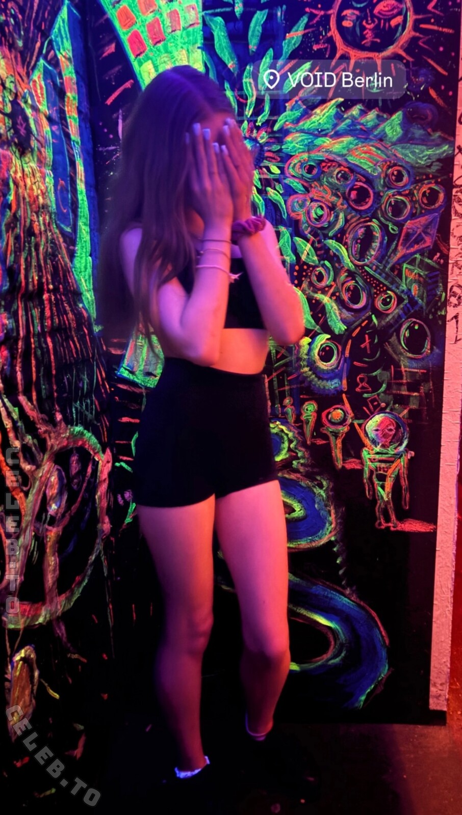 crystalmarykitty nude photo 3