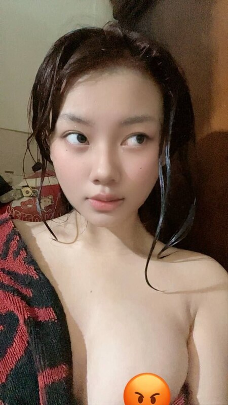 cssygbrl nude photo 2