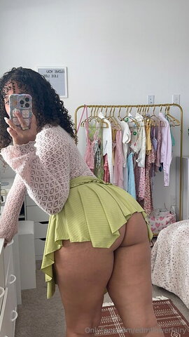 Curlybeanraver nude photo 26