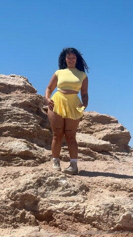 Curlybeanraver nude photo 16