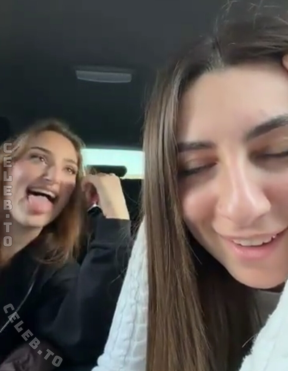 CuteJuliaa nude photo 2