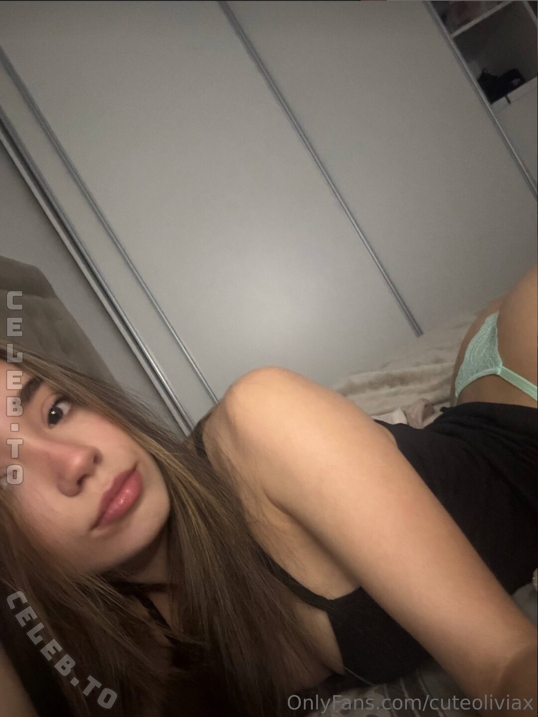 Cuteolivia nude photo 2