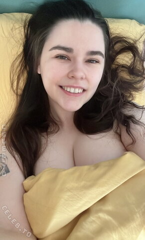 Cutie Cabani nude photo 8