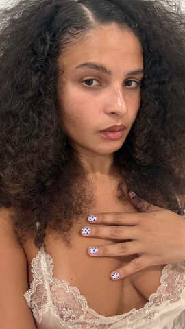 cxrilynne nude photo 5