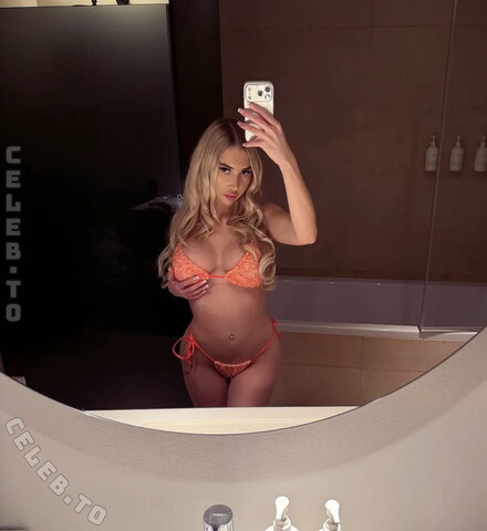 DaCutie nude photo 22