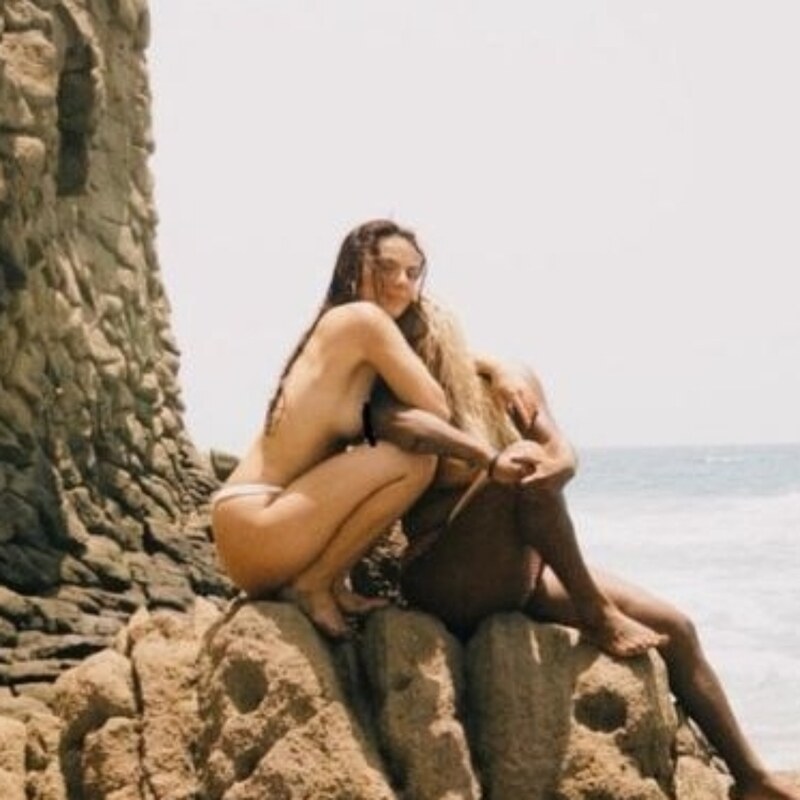 Dafne Keen nude photo 9