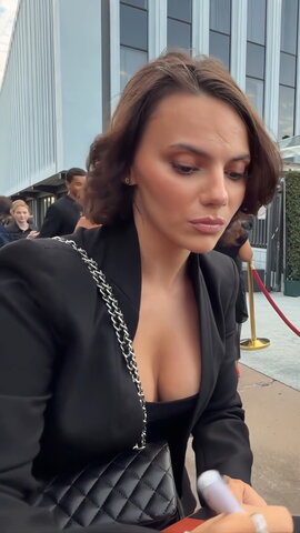 Dafne Keen nude photo 9