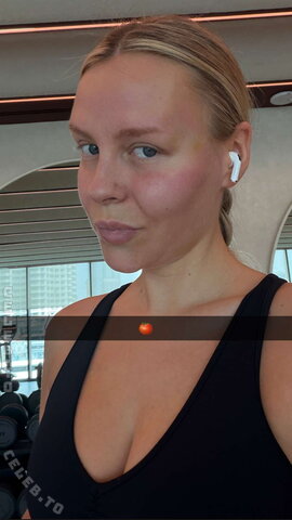 Dagi Bee nude photo 37