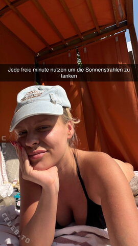 Dagi Bee nude photo 13