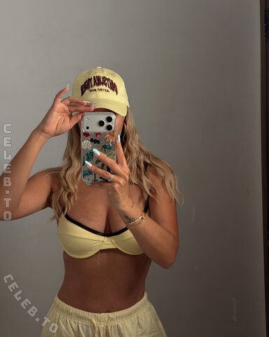 Dagi Bee nude photo 40