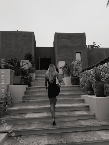 Dagi Bee nude photo 26