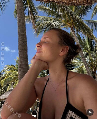Dagi Bee nude photo 24