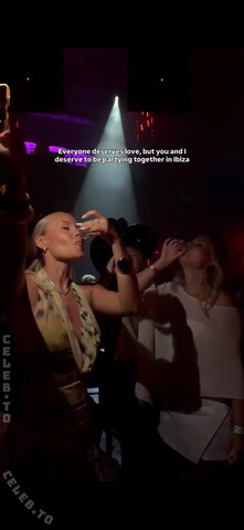 Dagi Bee – Dagi's nipple