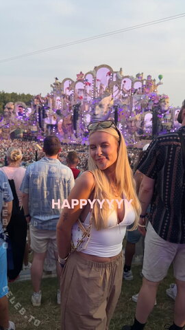 Dagi Bee nude photo 10
