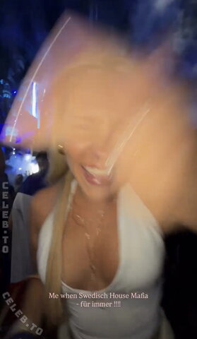 Dagi Bee nude photo 5