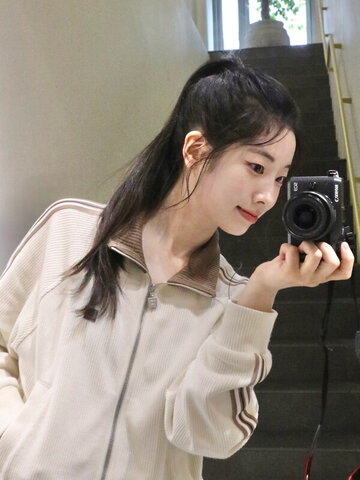 Dahyun nude photo 2