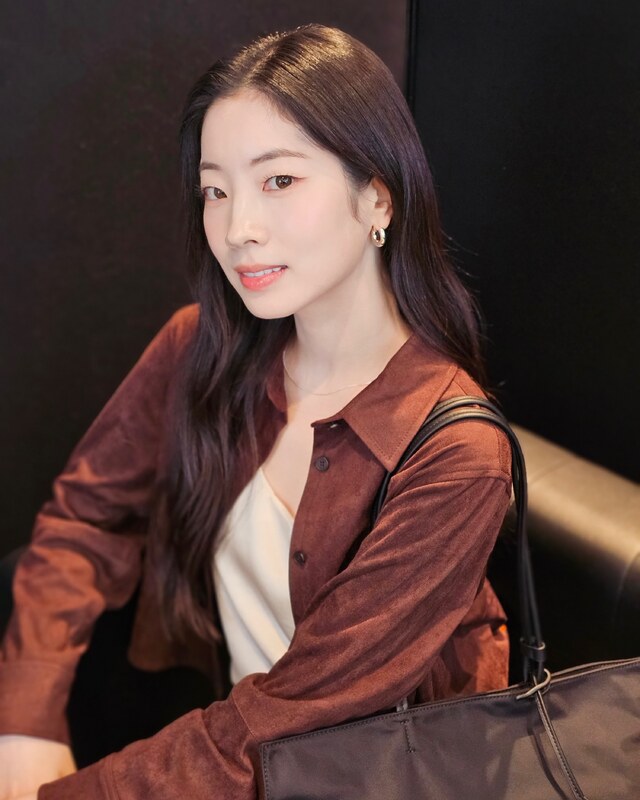 Dahyun nude photo 2