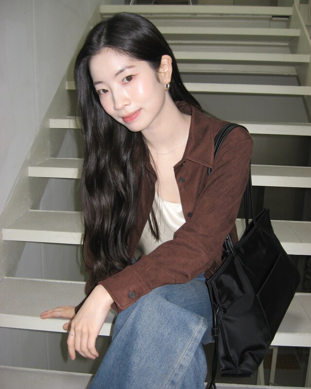 Dahyun nude photo 5