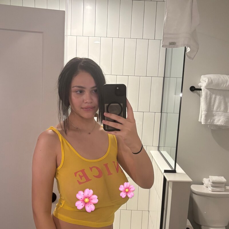 daisveil nude photo 3