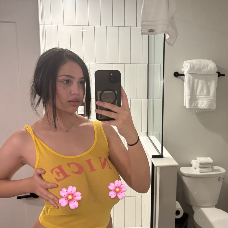 daisveil nude photo 4