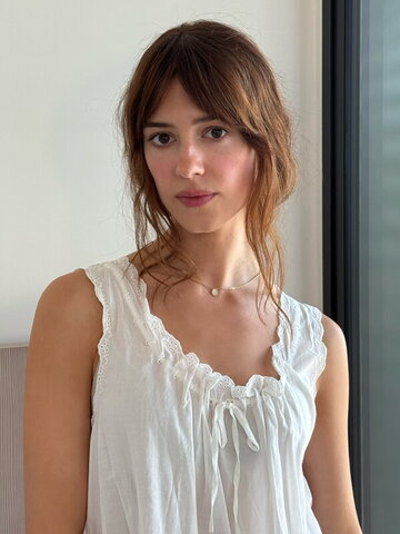 Daisy Edgar-Jones nude photo 34